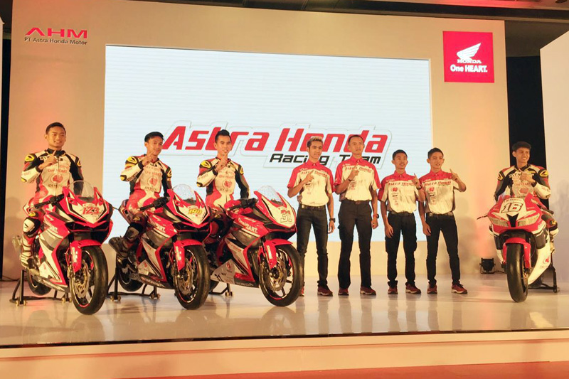 Barisan pembalap Astra Honda Racing Team 
