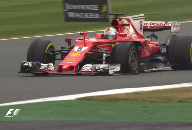 Sebastian-Vettel-Ferrari-F1-Inggris-2017-2